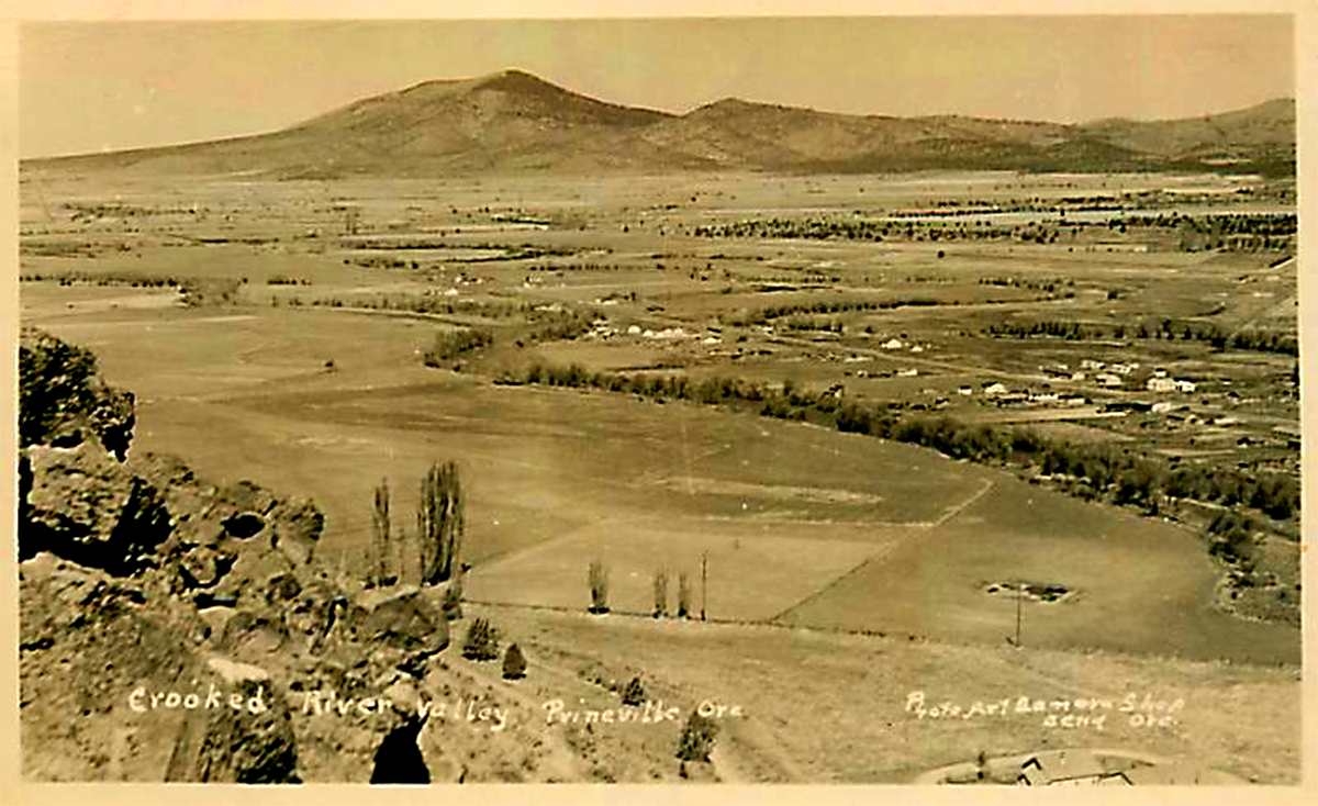 Postcard image of Depoe Bay and its Spouting Horn.