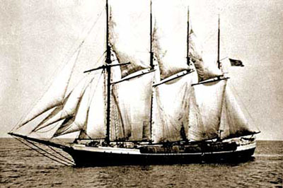 The North Bend was the last commercial sailing ship ever built in the state of Oregon. Four-masted schooner North Bend under way shortly after its launch in 1921.